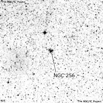 Negativní snímek oblohy NGC 256
