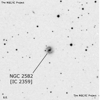 Negativní snímek oblohy NGC 2582