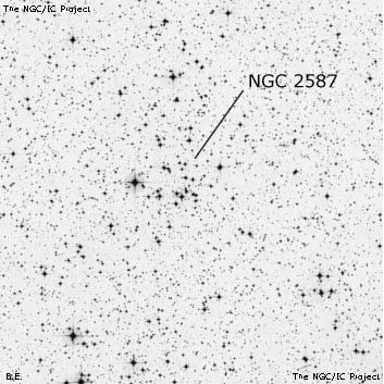Negativní snímek oblohy NGC 2587