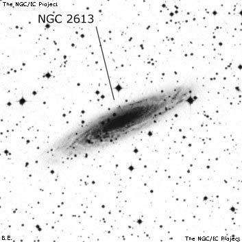 Negativní snímek oblohy NGC 2613