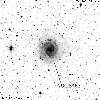 Negativní snímek oblohy NGC 5483