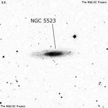 Negativní snímek oblohy NGC 5523